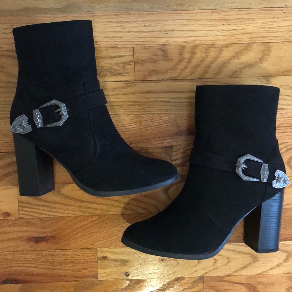 Bamboo black boots 🖤